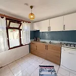 Melisa Garden Holiday home *
